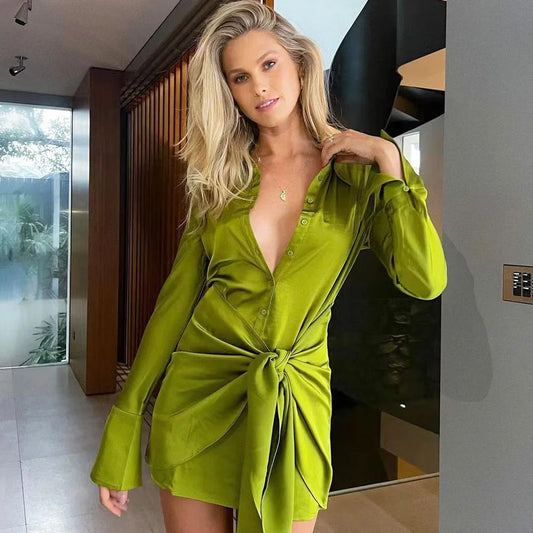 Robe Chemise Verte Satin Verte chez robe-chemise-boutique
