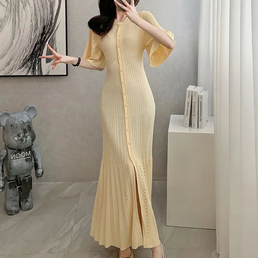 Robe Chemise Beige Longue chez robe-chemise-boutique